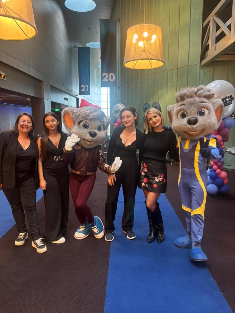 Lauranoe Facepainting, maquillage artistique, maquilleuse, maquillage enfant, maquillage adulte, festival, événements, anniversaires, paillettes, paillettes biodégradables, make up artistique, Alsace, France, Strasbourg, maquillage halloween